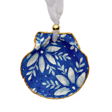 Load image into Gallery viewer, Winter ornament product photo on white background
